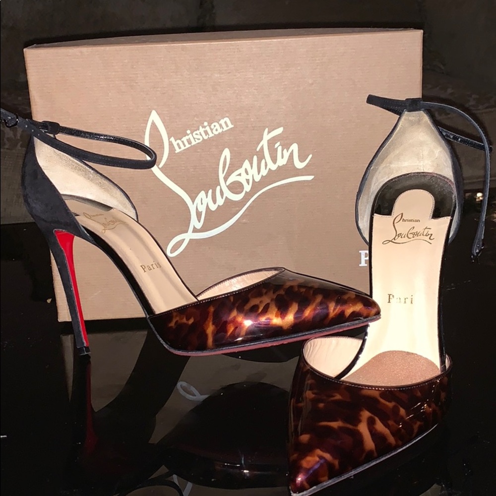 Christian Louboutin Uptown pumps size 41